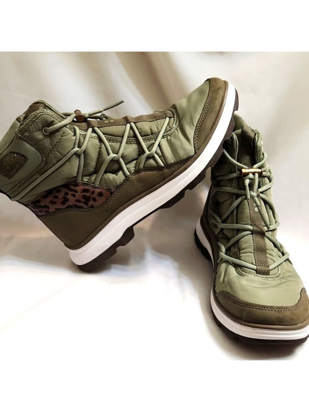 Ryka Water Repellent Bungee Brae Exotic Lace-up Animal Print boots (w size 7.5) - Picture 3 of 16